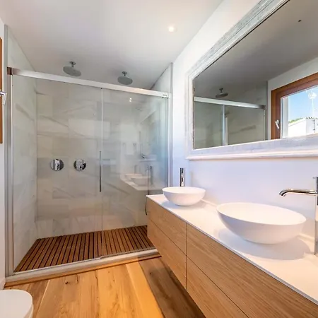Villa Modern Beachfront House Located Directly In Front Of Private Pool Mar I Pins Mallorca