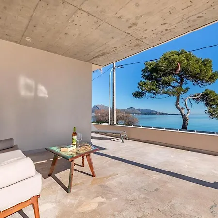 Villa Modern Beachfront House Located Directly In Front Of Private Pool Mar I Pins Mallorca *