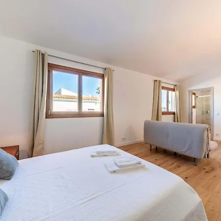 Modern Beachfront House Located Directly In Front Of Private Pool Mar I Pins Mallorca Villa *